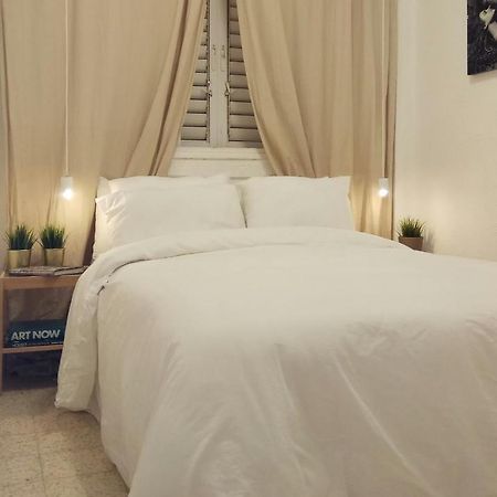 Room In Apartment 리숀 레지온 외부 사진